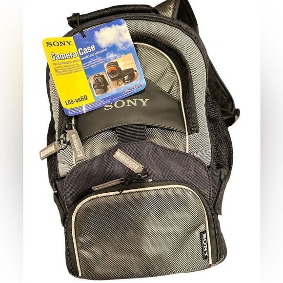 NWT-SONY CAMERA CASE - Picture 6 of 7